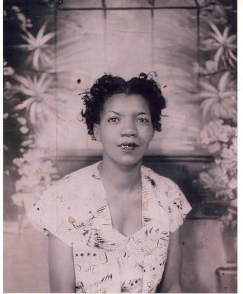 Portrait of Evelyn B. Green Mack