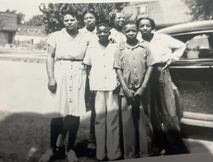 Green family group photograph